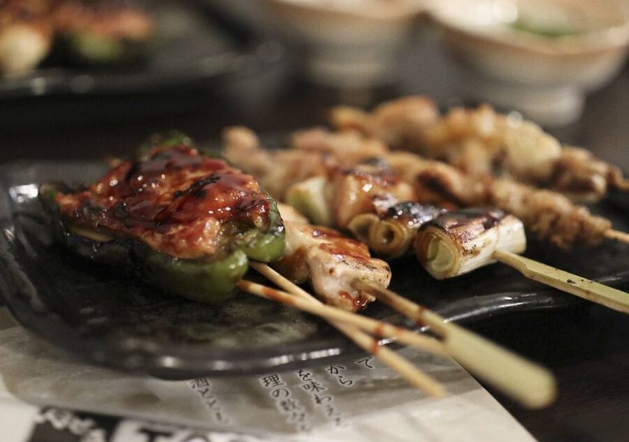 Kyoto: Casual Pontocho Evening Food Tour - Strolling Pontocho and Gion Shirakawa: Lantern Alleys, River Breezes