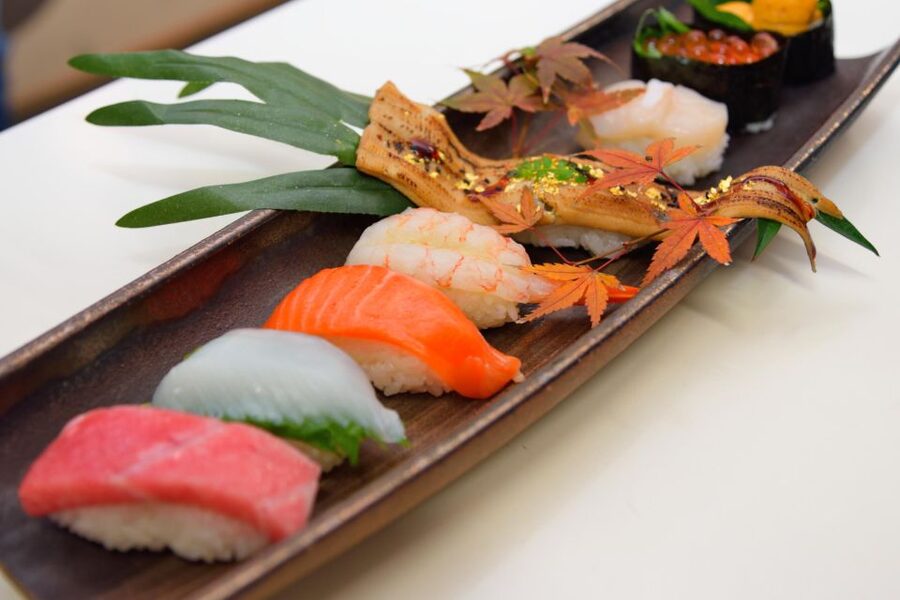 Kyoto: Cooking class, learning how to make authentic sushi - Shaping nigiri and building confidence fast