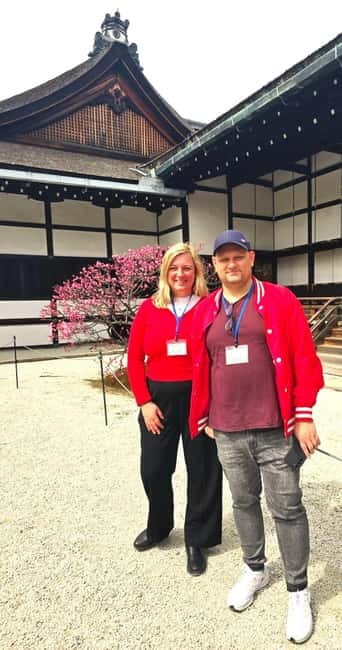 Kyoto: Discover Every Bit of Kyoto Imperial Palace - The guide can make or break the tour, so here is what to look for