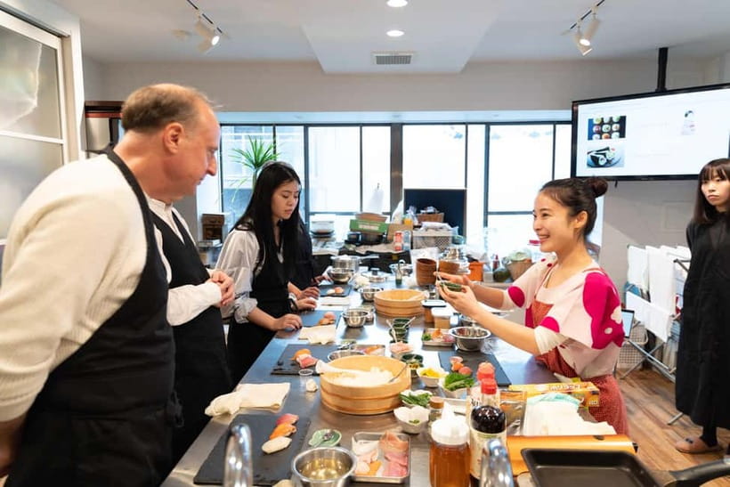 Kyoto: Enjoy Sushi & Market Tour! Best for Family & Couple! - Who this Kyoto sushi and market tour fits best