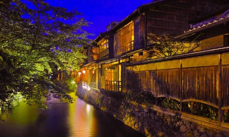 Kyoto Evening Gion Food Tour - How the Evening Feels: Lanterns, Quiet Lanes, and One Drink Included