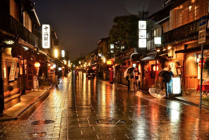 Kyoto Evening Gion Food Tour Including Kaiseki Dinner - Pontocho at night, then a 10-course kaiseki dinner