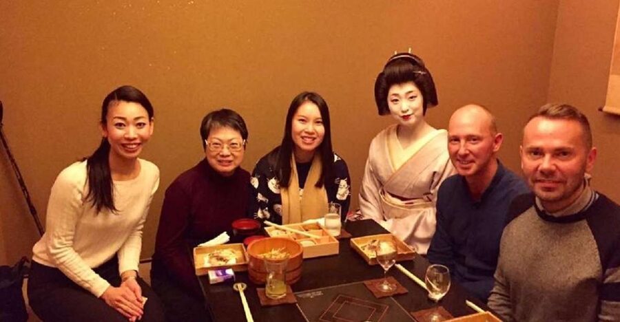 Kyoto Evening Gion Food Tour - The Walking Portion: Reading Gion and Shirakawa Like a Local