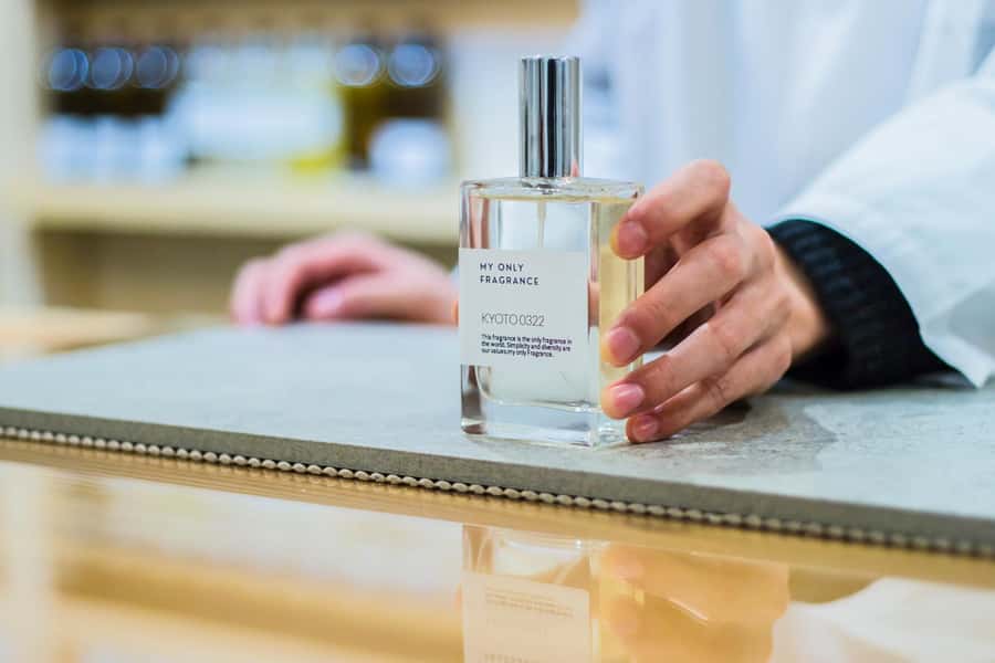 kyoto:Experience creating one-of-a-kind special fragrances - Choosing favorites that actually match your taste