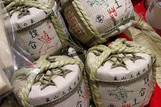 Kyoto Food Tour of 10 Tastings with Wagyu, Mochi & More Surprises - Matcha Tea Ceremony Stop: Hot or Cold Tea and a Kyoto Pause