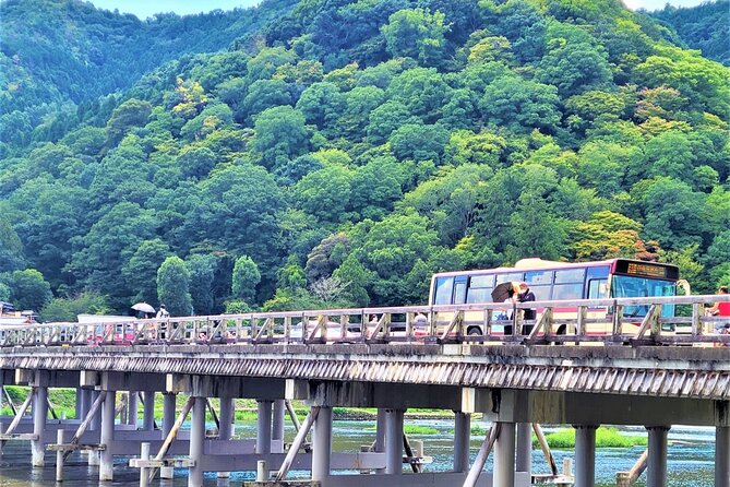 Kyoto Full Course Tour: Explore 10 Must-See Sights & Hidden Gems - Meeting point, timing, and the pace reality check