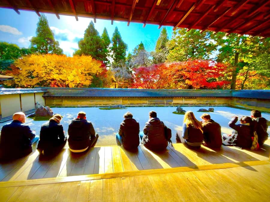 Kyoto Full-Course Tour: Explore 10 Must-Sees & Hidden Gems - Golden Pavilion at Kinkaku-ji: what to watch for when it is crowded
