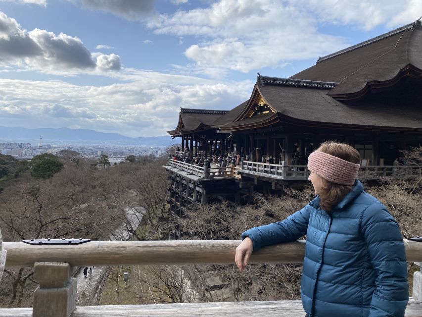 Kyoto: Full-Day City Highlights Bike Tour with Light Lunch - Kinkaku-ji Golden Pavilion: Bright Gold and Calm Water