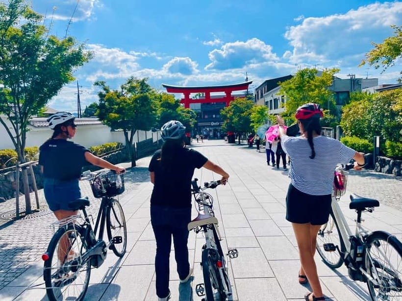 Kyoto: Fushimi Inari Shrine and Tofukuji Temple E-Bike Tour - Fushimi Inari Shrine, Shintoism, and shrine etiquette on a guided loop