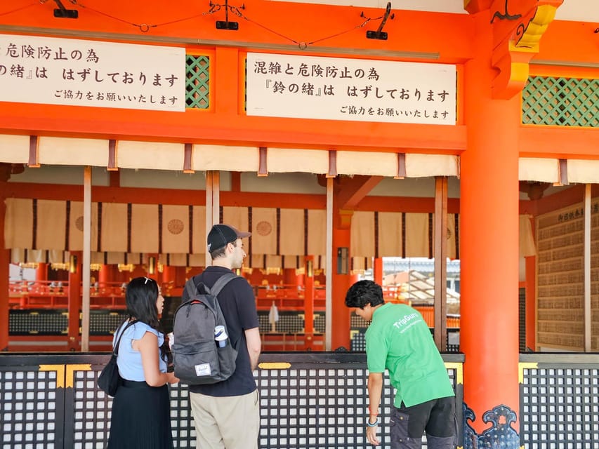 Kyoto: Fushimi Inari Taisha Guided Walking Tour - Street food time near the shrine, and how to not overdo it