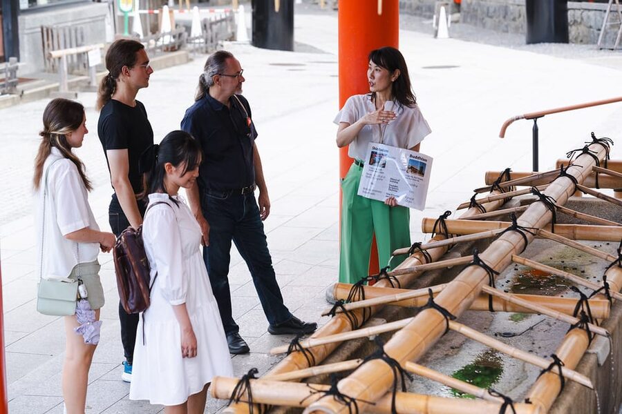 Kyoto: Fushimi Inari Taisha Shrine Walking Tour with Guide - The “rules of the road” your guide shares