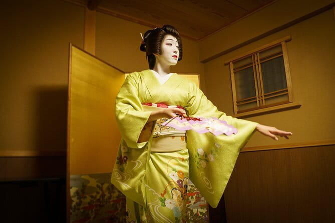 Kyoto: Geisha Dinner & Gion Cultural Walk - A 3-hour geiko and maiko night in Gion