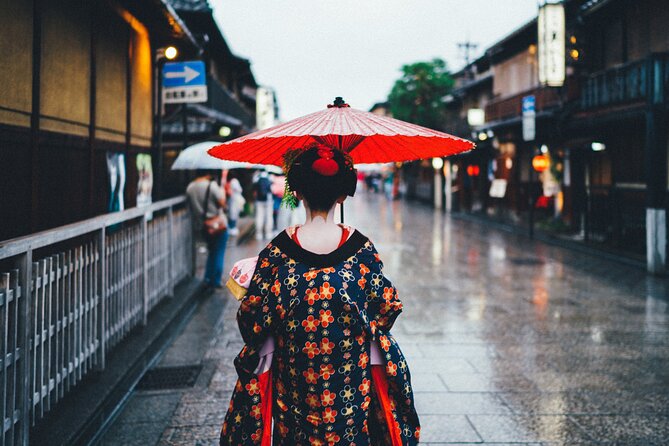 Kyoto Geisha District Walking Tour in Gion - Price and value: what $29.85 really buys you