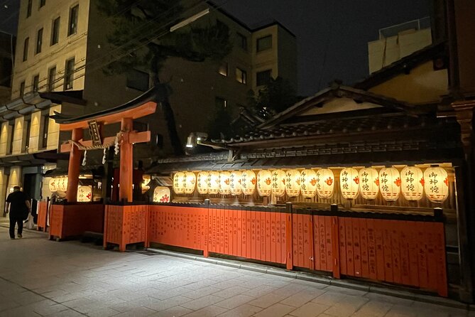 Kyoto Geisha District Walking Tour in Gion - Your route: from Yasaka Shrine to Hanamikoji Street