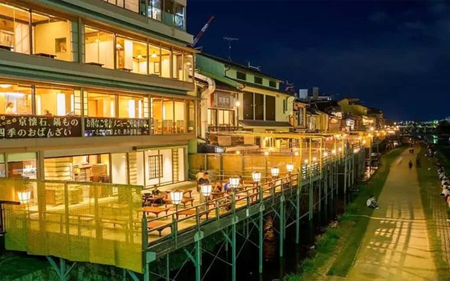 Kyoto Gion: 2-Hour Geisha Culture & Photogenic Walking Tour - Price and Value at $27 for a Geisha-Culture Walk