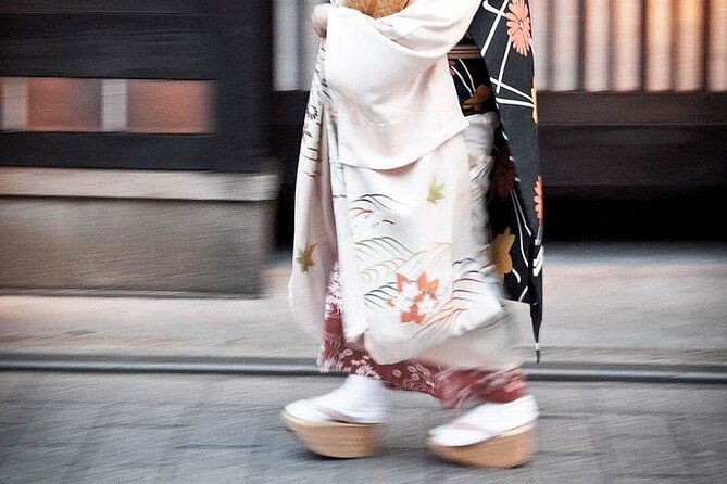 Kyoto Gion Cultural Walk & Geisha Show with Dining Options - Price and Logistics: Does This Cost Make Sense?