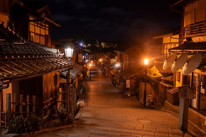Kyoto: Gion Geisha District & Sake-in-Hand Walking Tour - Nene-no-Michi: A Named Path With Story Energy