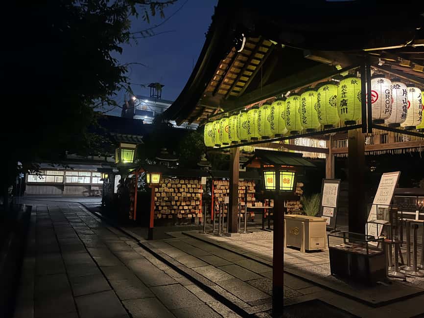 Kyoto: Gion Magical Night Walking Tour with Geisha Insights - Getting the Most Out of the Walk (Without Overthinking It)