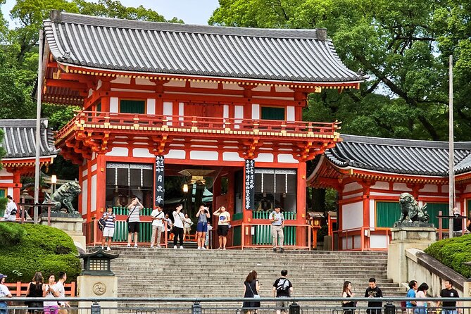 Kyoto Gion Night Walk & Geisha District Guided Tour - Stop 1: Gion for about 2 hours, lanterns, teahouses, and the real atmosphere