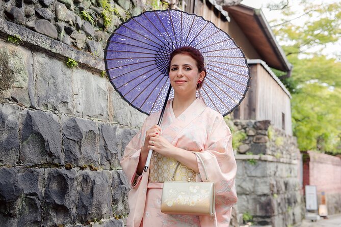 Kyoto Gion Photoshoot - Private Session | Pro Photographer - Private Kyoto Gion Photoshoot: Direction, Not Just a Camera Walk