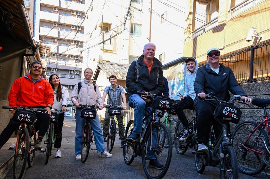 Kyoto: Half-day Guided Bike Tour with Fushimi Inari - Fushimi Inari Taisha: the torii gates, guided and practical