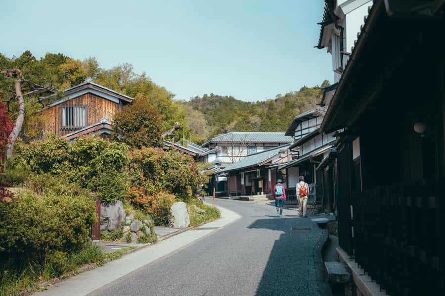 Kyoto: Hidden Gems and Local Neighborhoods - Key takeaways