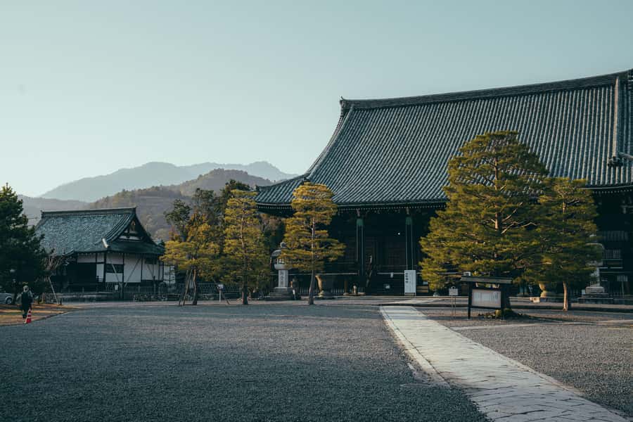 Kyoto: Hidden Gems and Local Neighborhoods - What to bring, plus weather-smart Kyoto advice