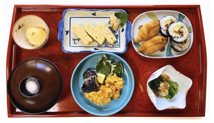 Kyoto Home Cooking Class ＆Supermarket tour near Fushimiinari - Dashi: the secret that explains most Japanese food