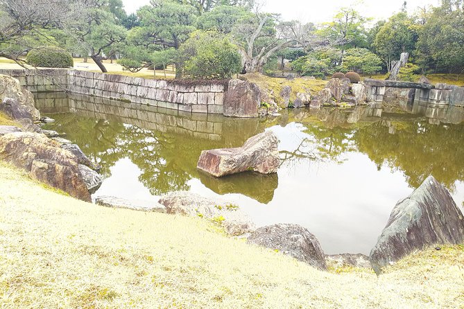 Kyoto Imperial Palace and Nijo Castle Walking Tour - Guides like Naoko, Chie, and Fuji, and why their English matters