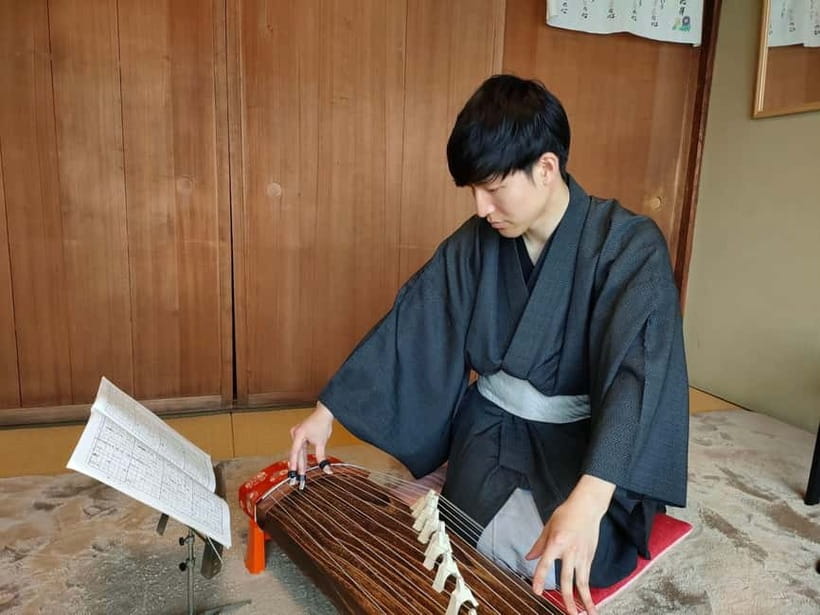 Kyoto: Japanese Koto & Shamisen Concert and Koto Class - A concert in a small Kyoto home, not a temple hall