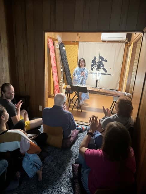 Kyoto: Japanese Koto & Shamisen Concert and Koto Class - Try the koto at the end, what beginner coaching really means