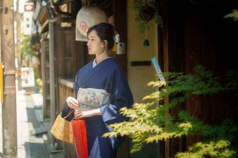 Kyoto: Kimono/Yukata Rental 5 Minute from Kiyomizu-dera - Getting Dressed Fast: Reception, Fitting, and the Hair Add-On