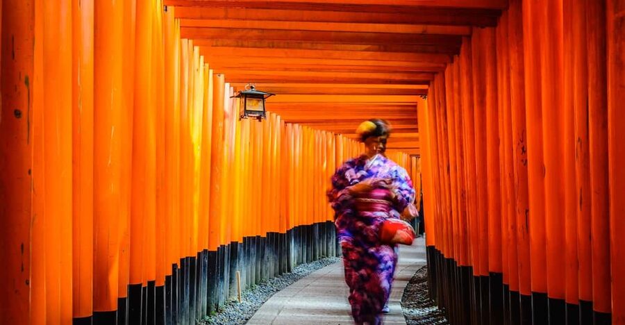 Kyoto: Kiyomizu-dera, Fushimi Inari & Gion Geisha District - Fushimi Inari Taisha and the 1,000 vermilion torii gates