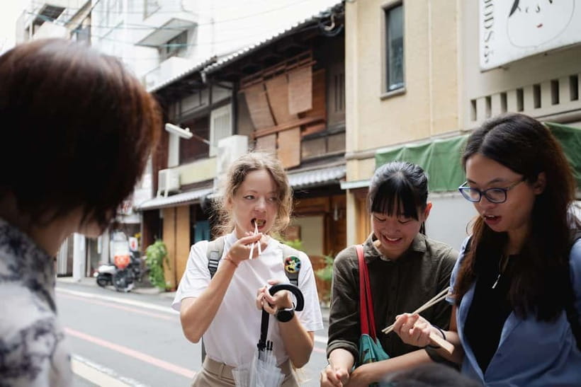 Kyoto: Local Food Tasting Tour at the Nishiki Market - Nishiki-Tenmangu Shrine: a quick reset from food counters
