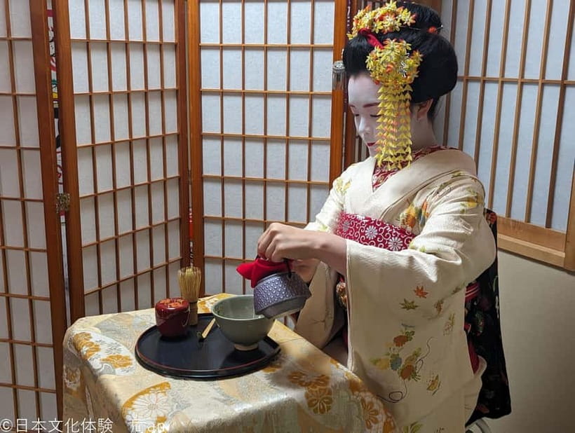 Kyoto: Lunch or Dinner with Maiko - Key things I’d circle before you book