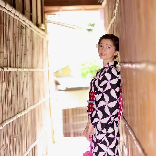 Kyoto: Maiko, Samurai, or Kimono Rental and Tea Ceremony - Maiko and samurai photos are fun, but style choice affects comfort