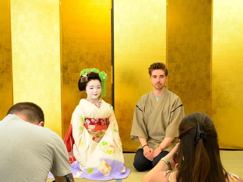 Kyoto: Meet-and-Greet, Maiko Show and Experience - Meet a Maiko Up Close at Kyoto Handicraft Center