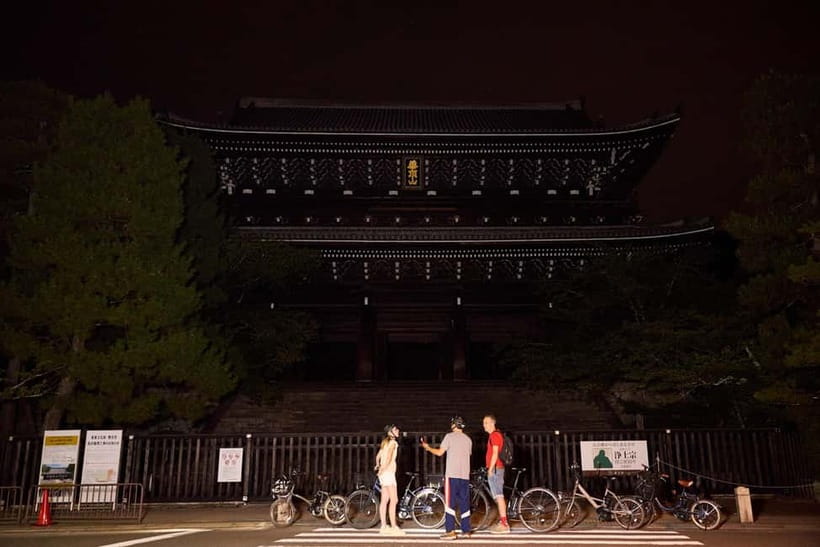 Kyoto: Night E-Bike Tour Hidden Gems & Backstreets - Toyokuni Shrine and Gion Stories: How the Guide Turns Stops Into Understanding