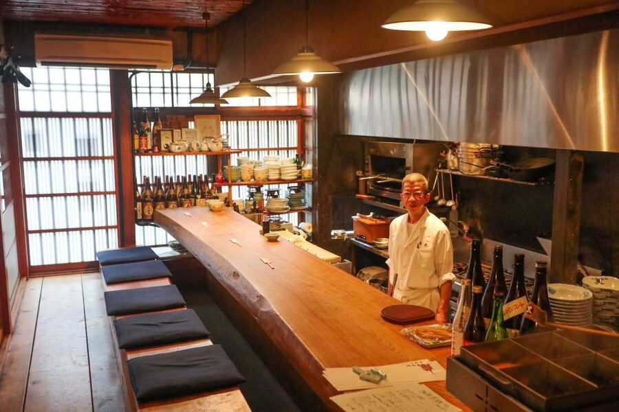 Kyoto Night Foodie Tour in Gion (15+ Tastings, Full dinner) - Sake explained in a way that makes you order smarter