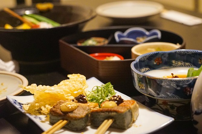 Kyoto Night Foodie Tour in Gion (9+ dishes + 6 Sake tastings) - Gion Shirakawa Stop: Obanzai and classic Kyoto comfort food