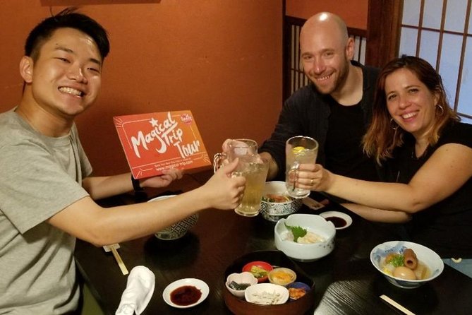 Kyoto Night Foodie Tour in Gion (9+ dishes + 6 Sake tastings) - The guides make or break it, and this tour has strong examples