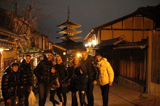 Kyoto night walk tour (Gion district) - The stone wall district: the quiet rule that locals actually enforce