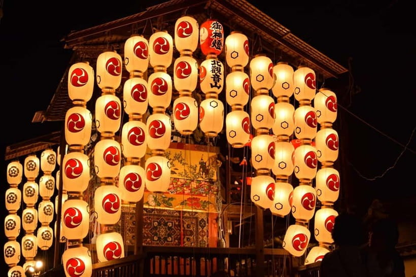 Kyoto: Night Walking Tour with Geisha Traditions - Training, Prayer, and Life: What You See Without Needing Special Access