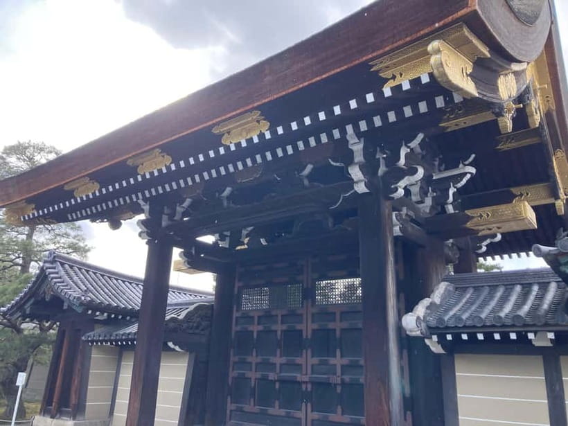 Kyoto: Nijo Castle and Kyoto Imperial Palace Guided Tour - Why Nijo Castle and Kyoto Imperial Palace Belong Together