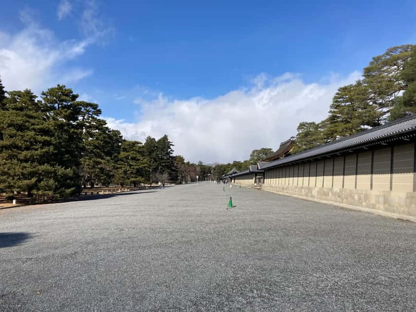 Kyoto: Nijo Castle and Kyoto Imperial Palace Guided Tour - Meeting at Nakadachiuri Gate, Then Settling Into a Walk-First Plan
