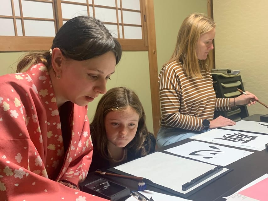 Kyoto Ninenzaka : Japanese Calligraphy Class in Townhouse - Who This Kyoto Calligraphy Class Is Best For