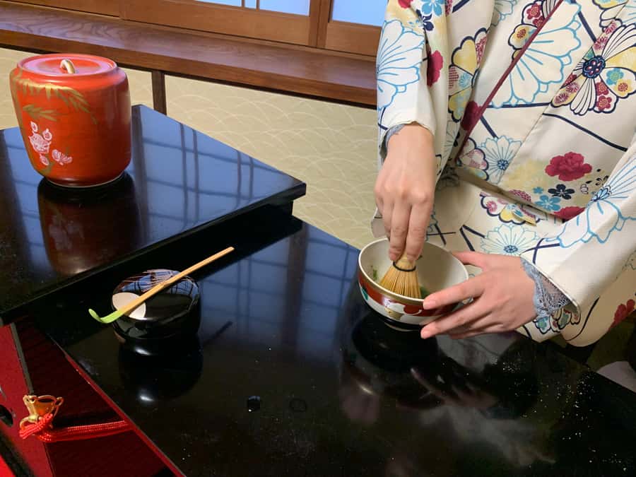 Kyoto Ninenzaka: Tea Ceremony in Old Townhouse with Chairs - The Townhouse Setting: Old Bones, Clean Mind