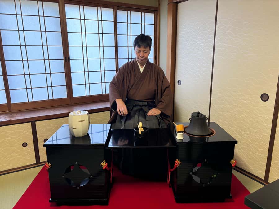 Kyoto Ninenzaka: Tea Ceremony in Old Townhouse with Chairs - Chair-Style Tea Ceremony: Comfort Without Losing Tradition