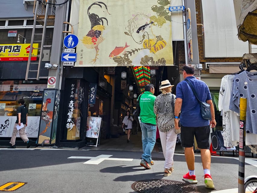 Kyoto: Nishiki Market and Depachika Food Tour with a Local - Nishiki Tenmangu Shrine: a short reset between food stops