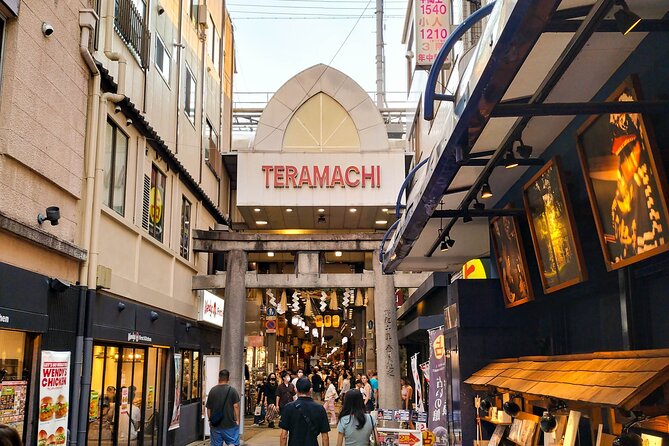 Kyoto Nishiki Market & Depachika: 2-hours Food Tour with a Local - Stop 3 at Nishiki Tenmangu Shrine: A Quick Pause Between Bites